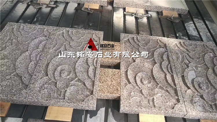山东芝麻白花岗岩浮雕